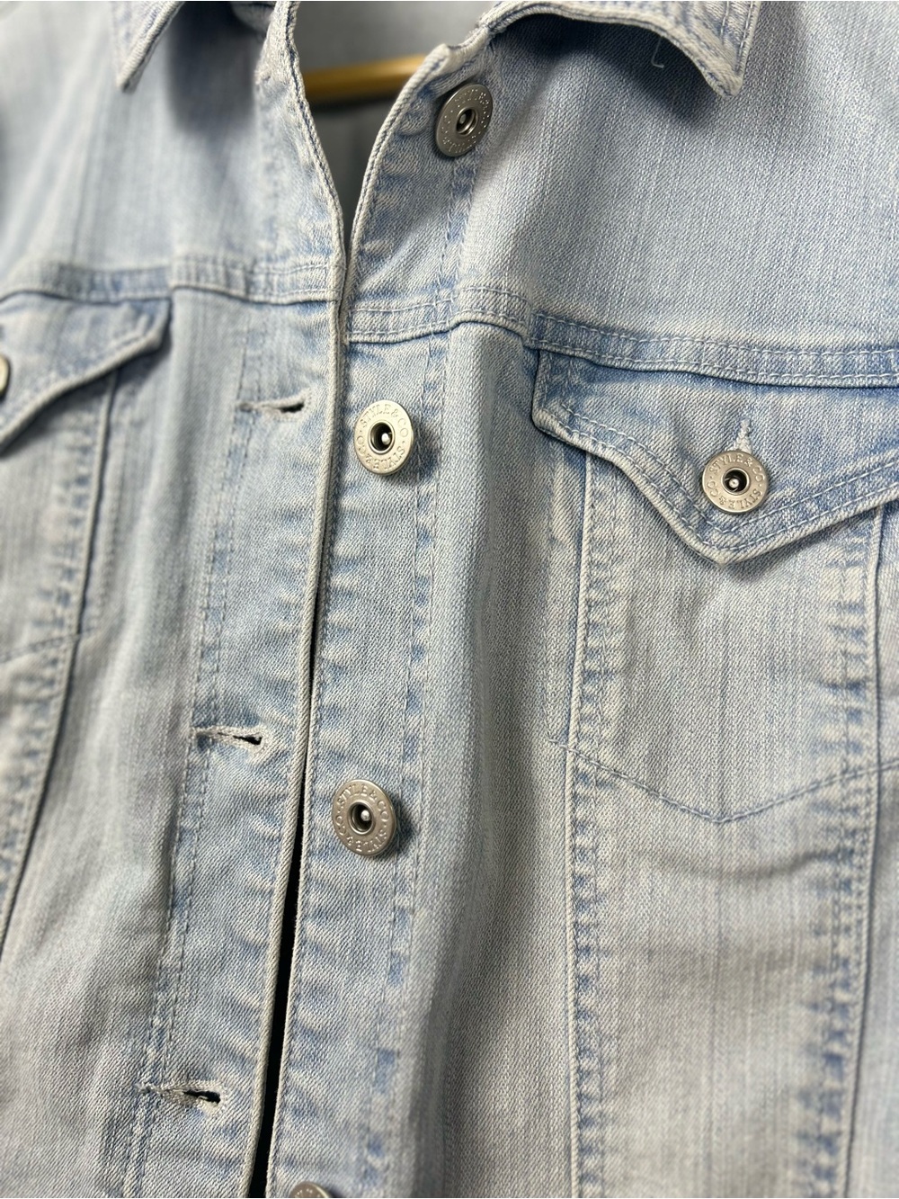 Style & Co Light Wash Denim Jacket Medium Classic Button Front Jean Jacket - Picture 6 of 9